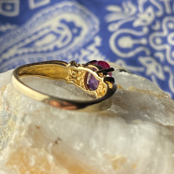 14k Yellow Gold Diamond and Alexandrite Ring - Picture 11 of 16